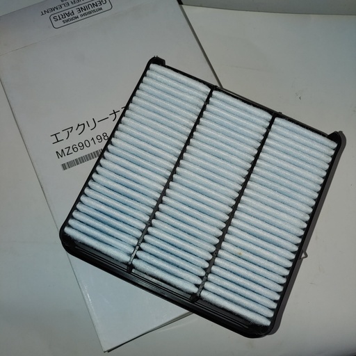 [MZ690198] Mitsubishi, Air Filter Filter Insert" MZ690198
